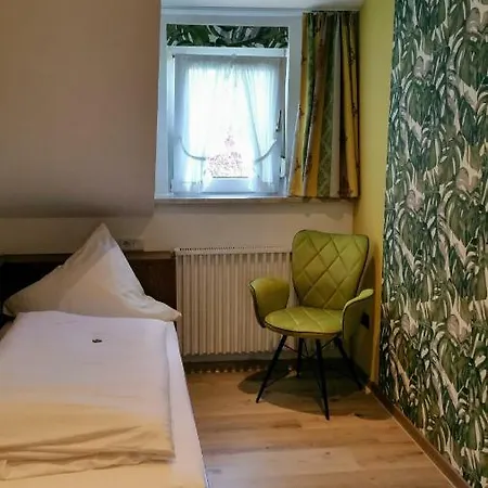 Land-Gut Hotel Zur Bruecke Garni Hotel Drolshagen