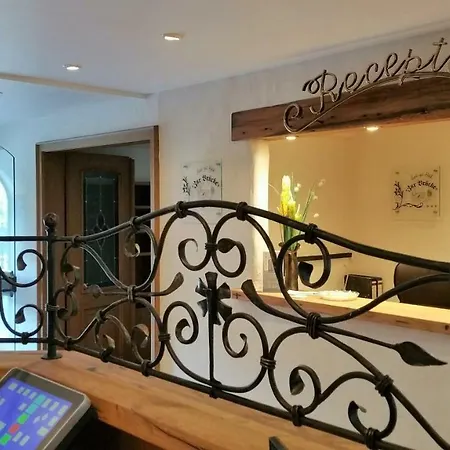 Land-Gut Hotel Zur Bruecke Garni Hotel